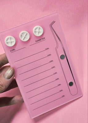 Ripsialusta magneetilla